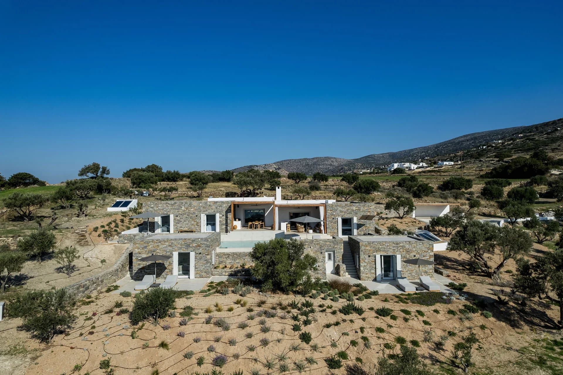 Brand-new luxury villa with pool & sea view – Faragas, Paros - Image 3