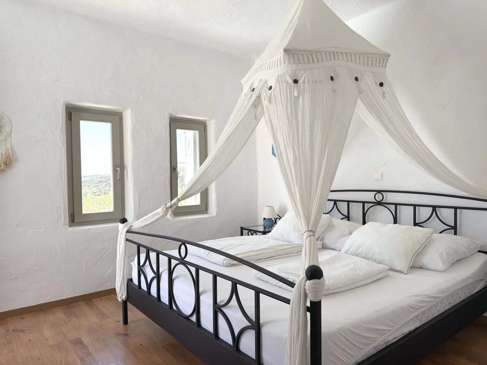 Authentic Cycladic Estate for Sale in Kostos, Paros – A Private Hamlet Overlooking the Aegean - Image 18