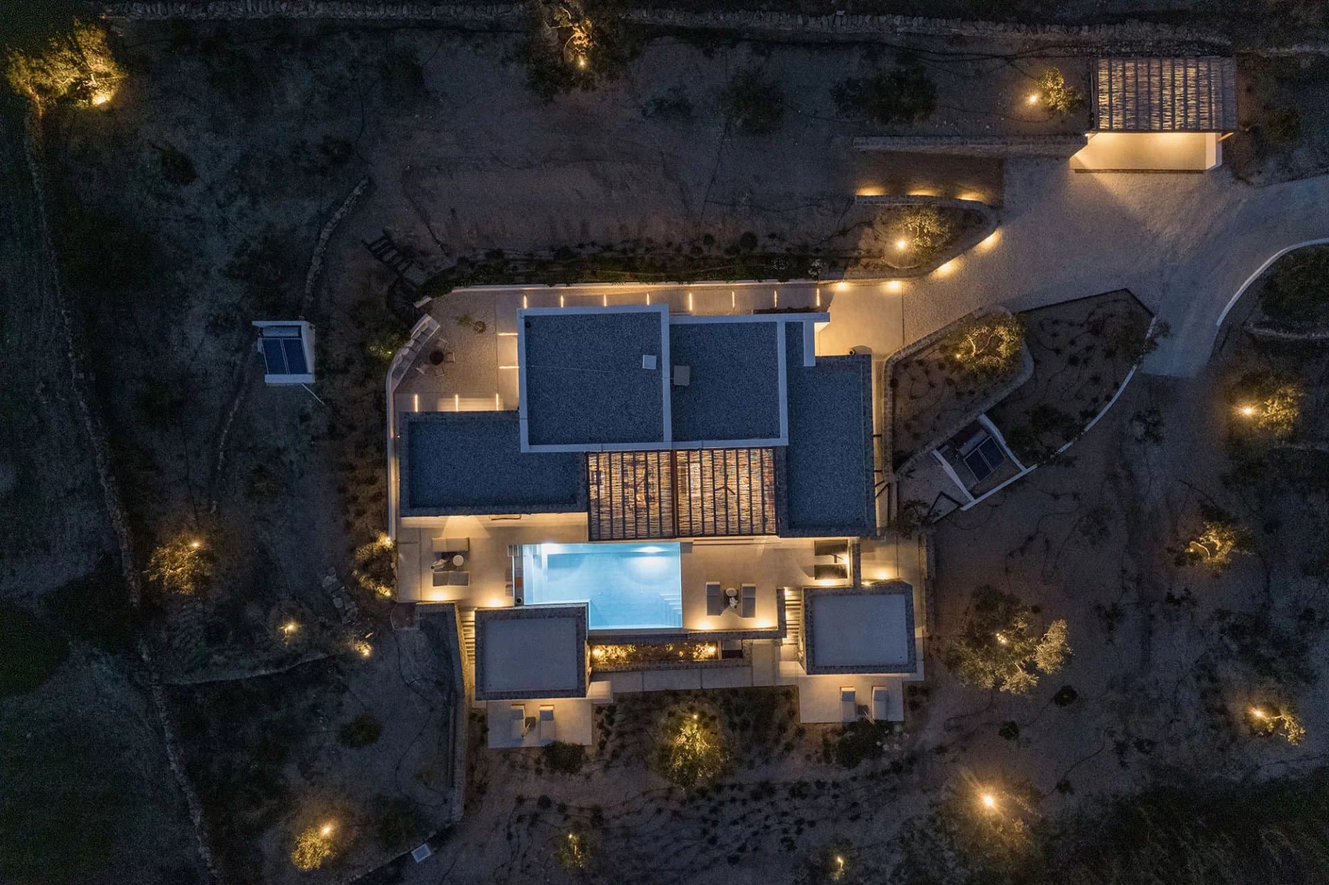 Brand-new luxury villa with pool & sea view – Faragas, Paros - Image 40