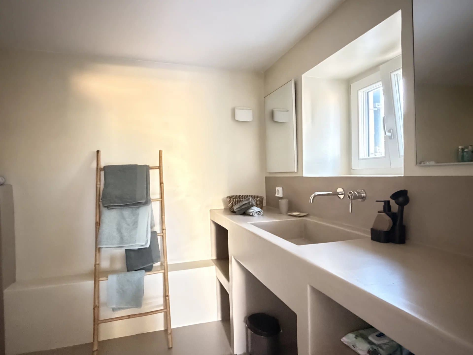 Individual House in Kalami, Paros – Sea Views, Private Garden, Garage & Guest Studio - Image 26