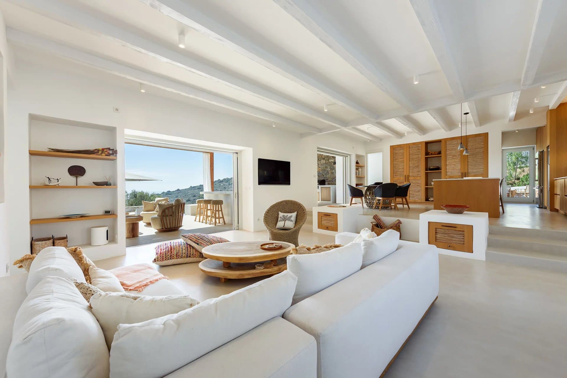 Brand-new luxury villa with pool & sea view – Faragas, Paros - Image 15