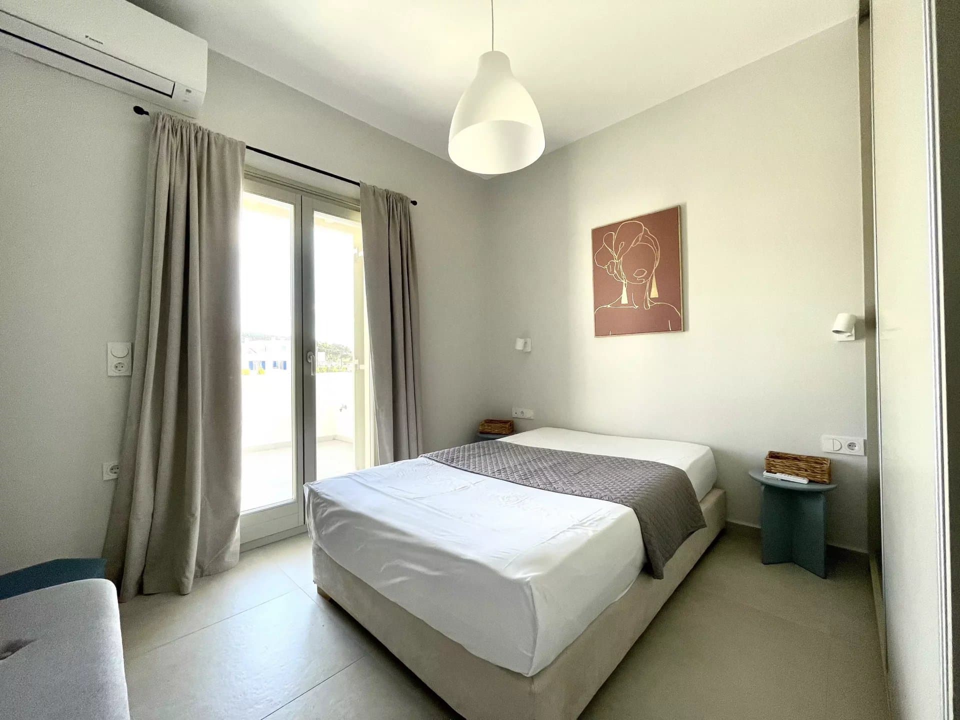 Elegant Coastal Home for Sale in Piso Aliki – Just Steps from the Sea – Paros - Image 16