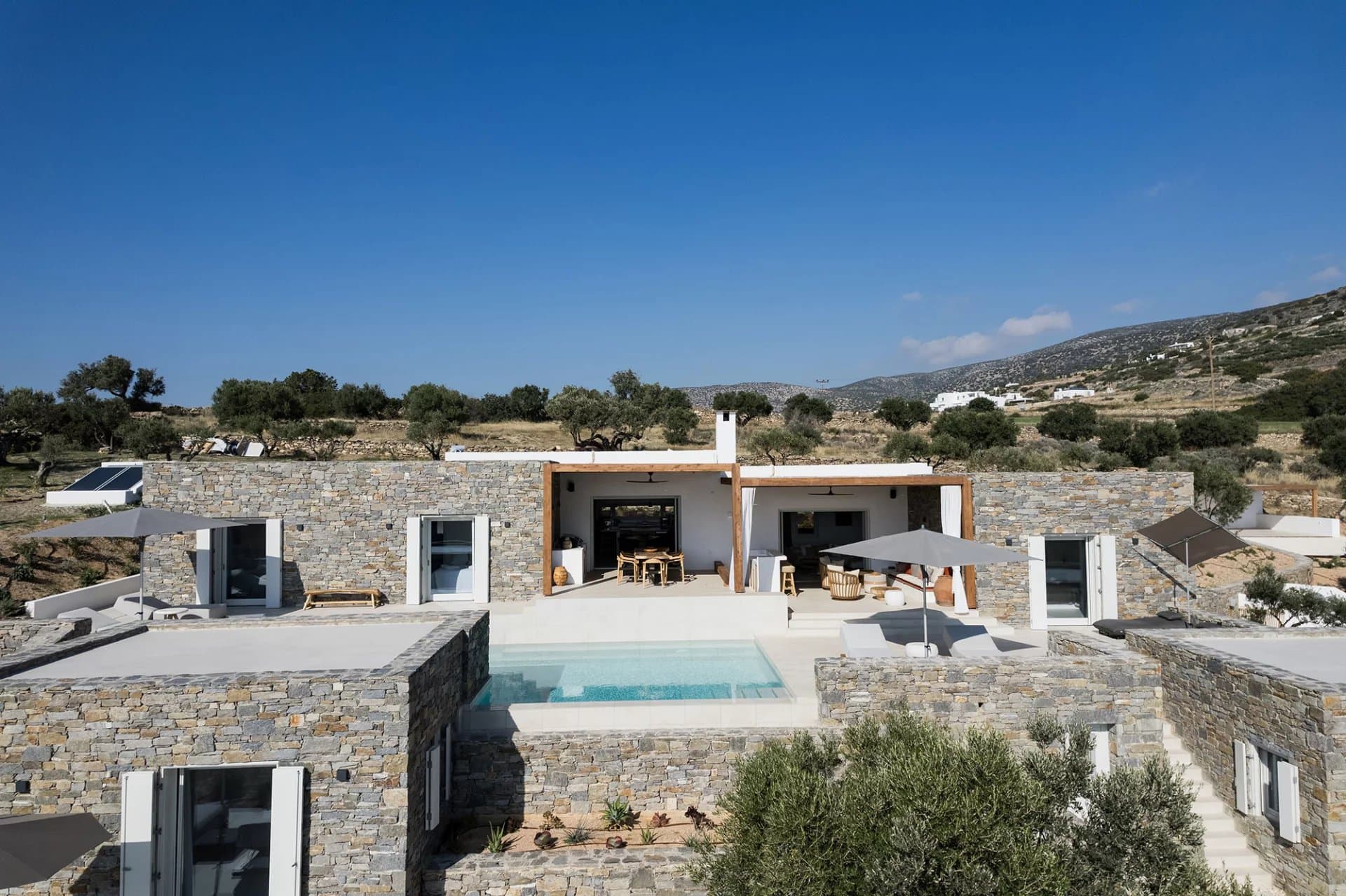 Brand-new luxury villa with pool & sea view – Faragas, Paros - Image 4