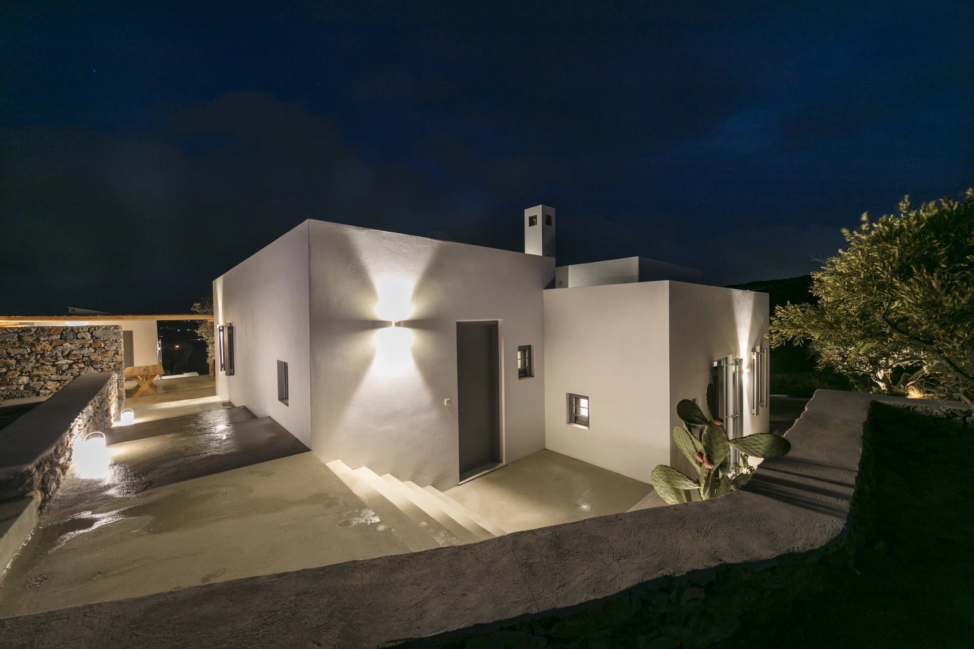 Magnificient modern villa - Image 3