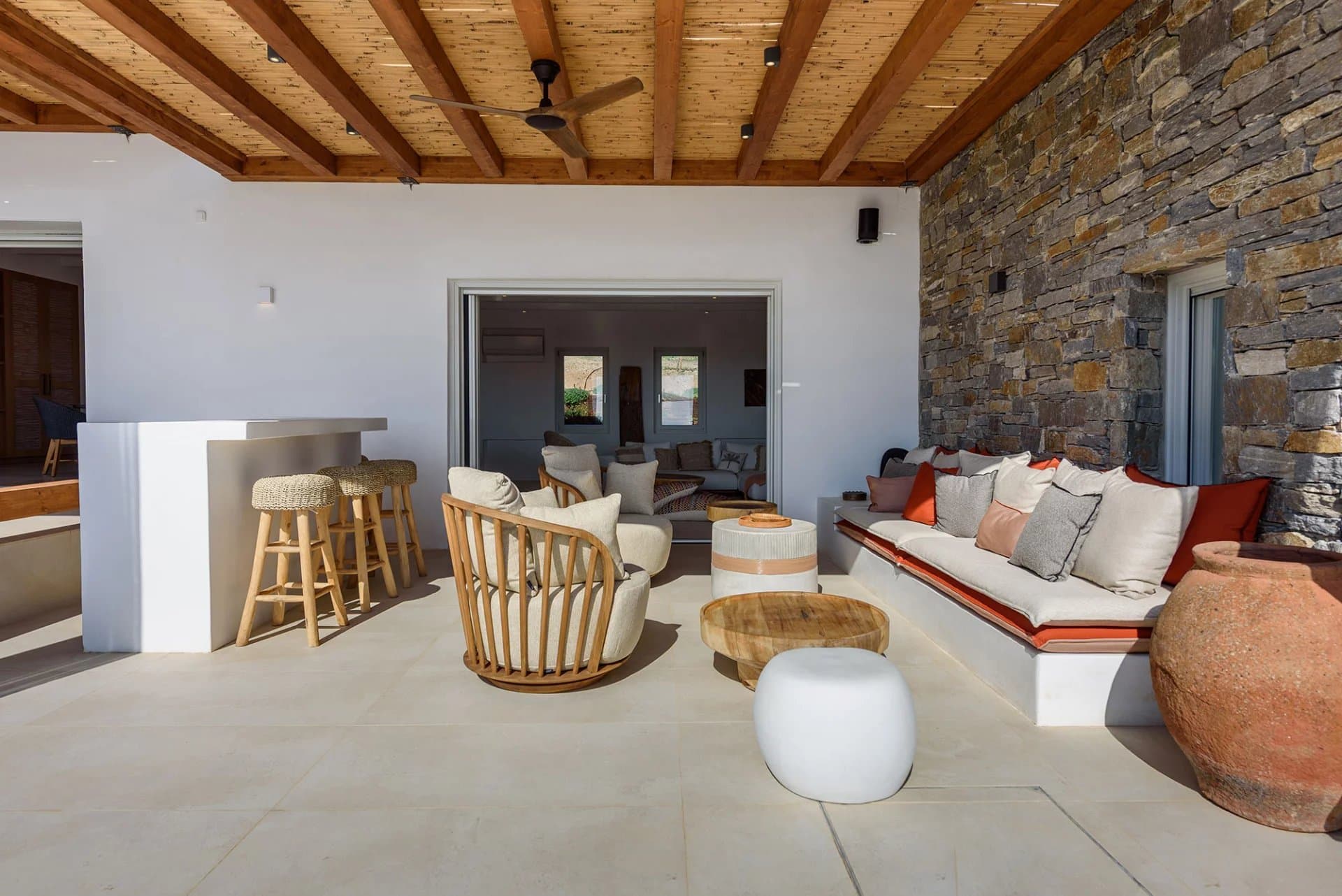 Brand-new luxury villa with pool & sea view – Faragas, Paros - Image 11