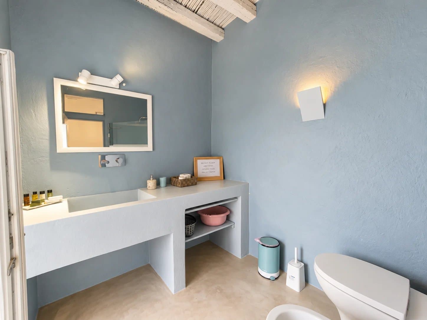 Characterful Cycladic House in Marmara, Paros – Authentic Charm & Private Courtyard - Image 15