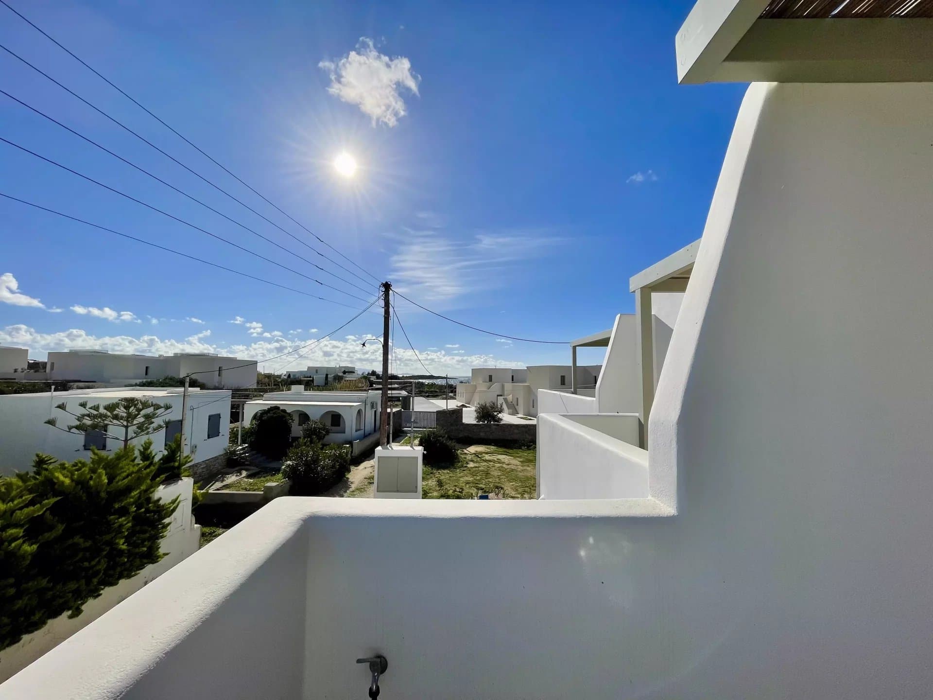 Elegant Coastal Home for Sale in Piso Aliki – Just Steps from the Sea – Paros - Image 11